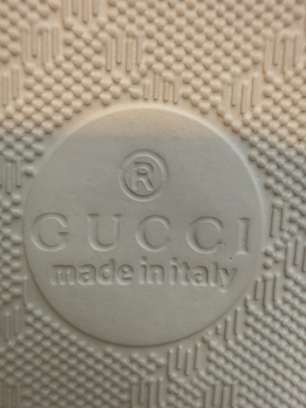 Gucci Pascar Cream Jeweled Thong Sandals with Multicolored Gems - Picture 11 of 11